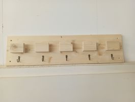 Appendiabiti da parete in legno