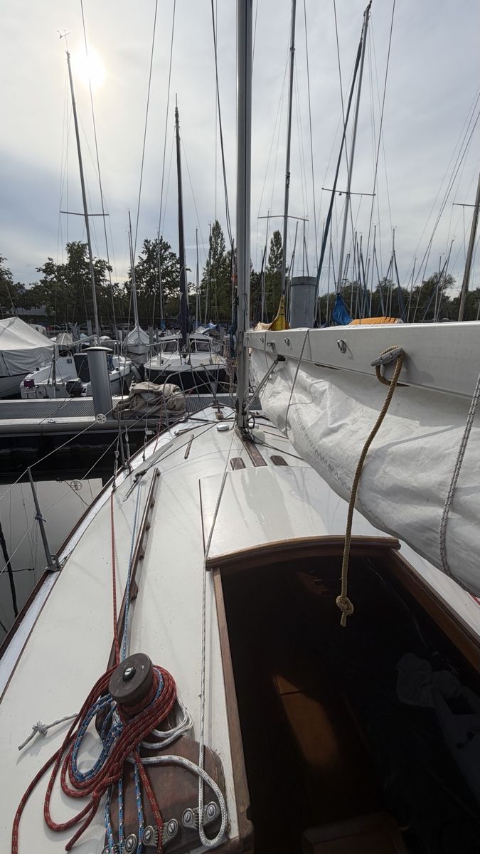 Boote: Segelboot aus Holz – Defekt aus Kriens von noabalt 4