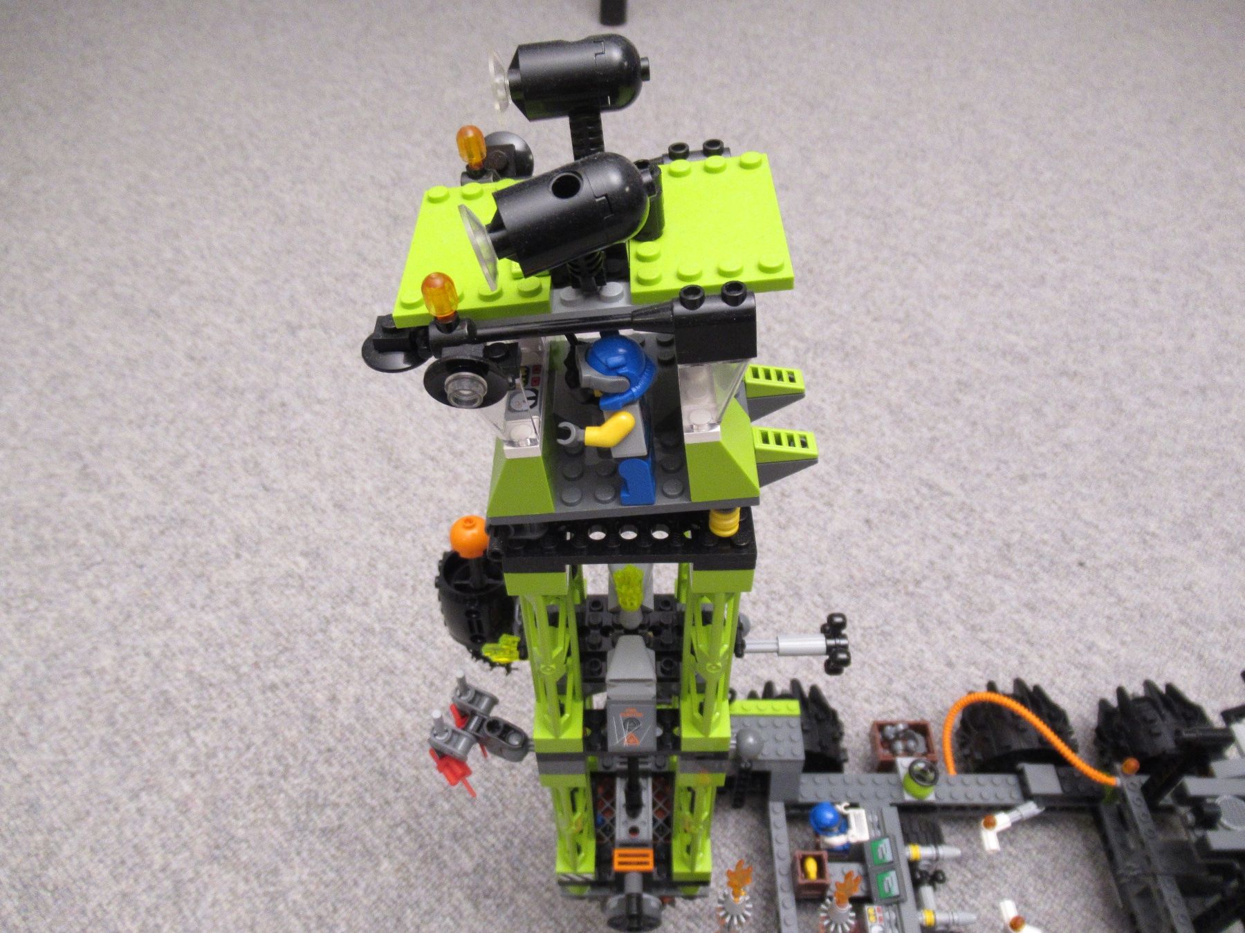Lego Kit di costruzioni: Lego Titanium Command Rig Nr. 8964 – Usato da Obergösgen venduto da cairn 5
