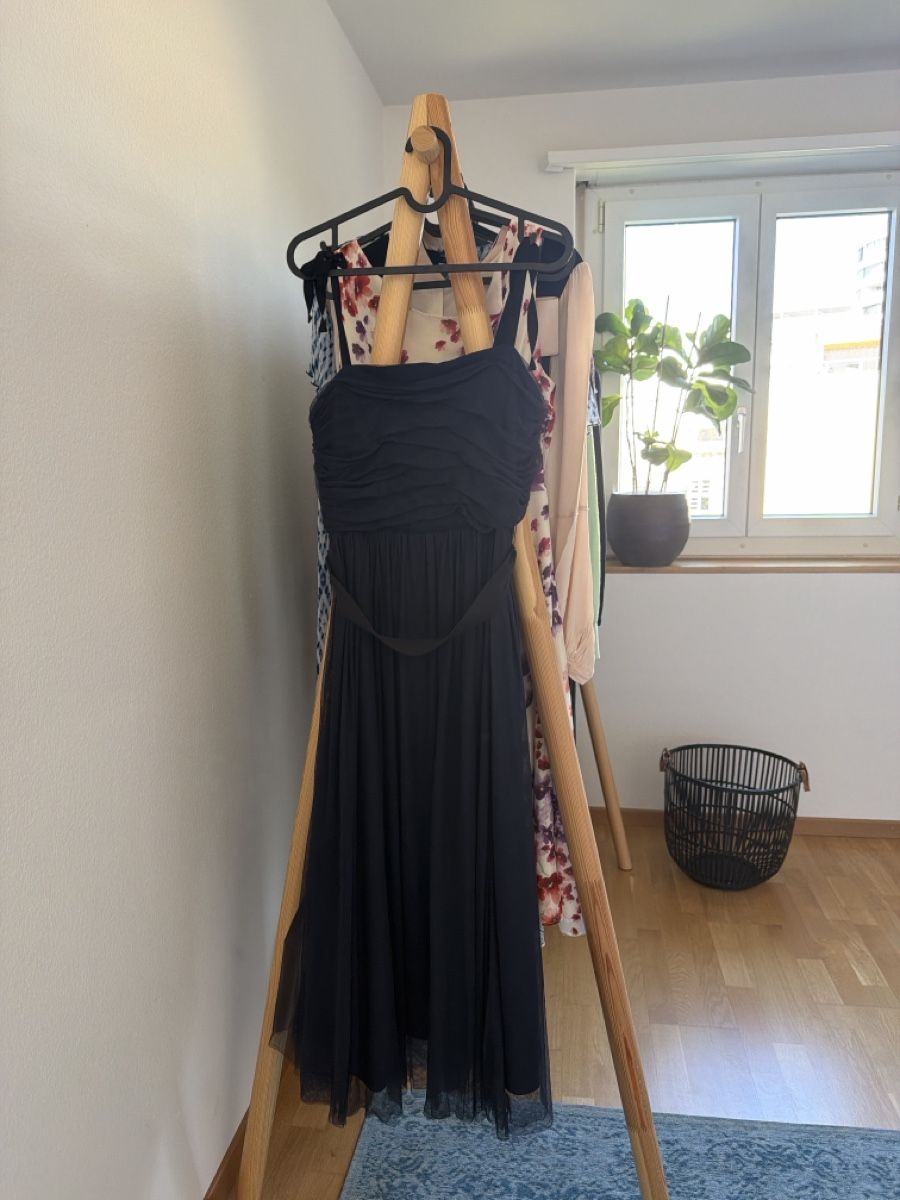 Vestiti: Designer Kleiderpacket Gr. S – Usato da Zürich venduto da sar_lv2d 4