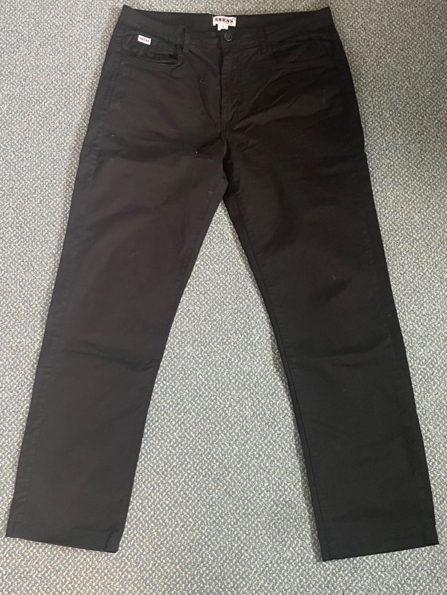 Guess Pantaloni: Hose Guess – Usato da Ormalingen venduto da ced.fiech