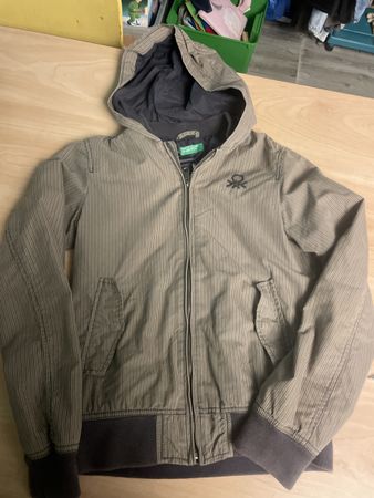 Coole leichte Benetton Stoff Jacke Gr. 150