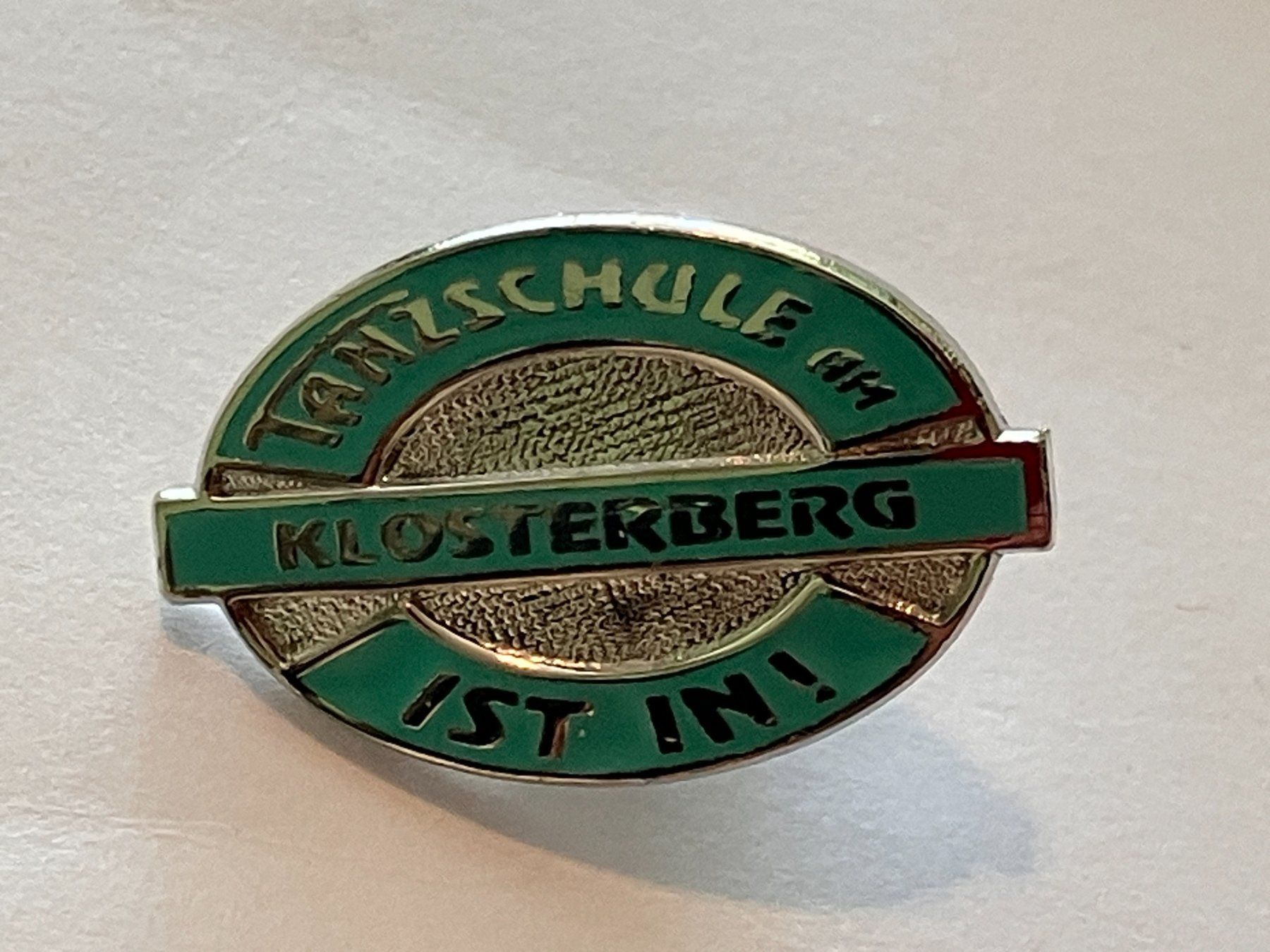 Plaquettes & Badges: 1 Pin Tanzschule am Klosterberg Basel – D'occasion à Basel par djwwpp