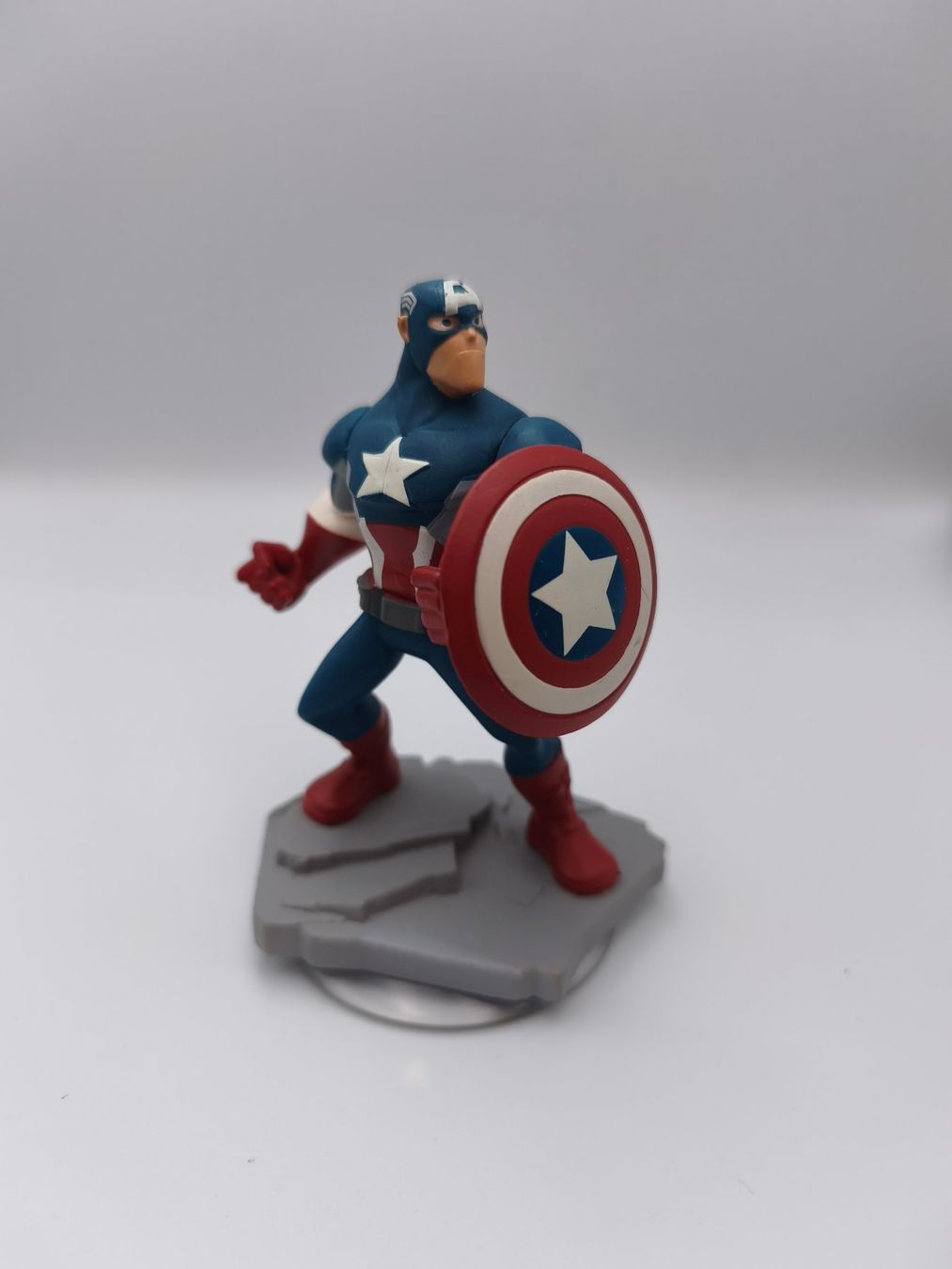 Disney Statuette: Disney Infinity 2.0 Marvel Figur Captain America – Usato da Kloten venduto da SuperRetroPixels