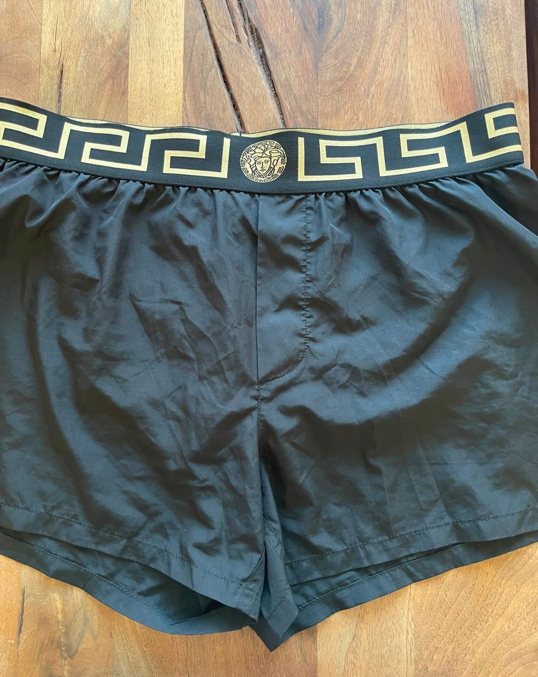 Versace Hosen: Versace Badehose schwarz Grösse 5 / M – Gebraucht aus Zürich von AryaLia