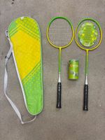 Badminton-Set (2 Schläger + Shuttles)