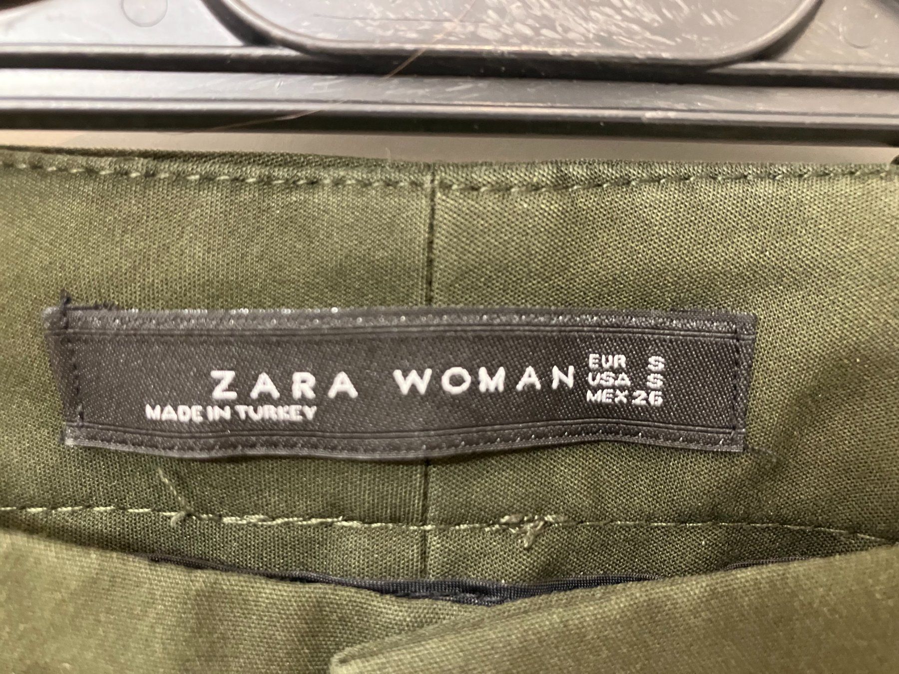 Zara Pantalons: Stoffhose Zara S – D'occasion à Spiez par JaS 2