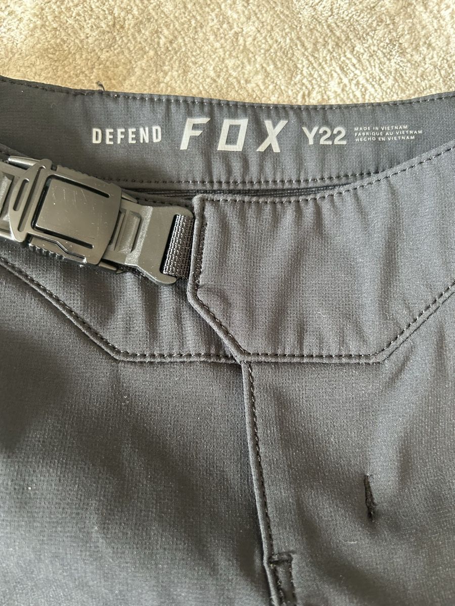 Pantaloni: Fox - Mountainbike shorts & handschuhe – Usato da Zürich venduto da fedi.81