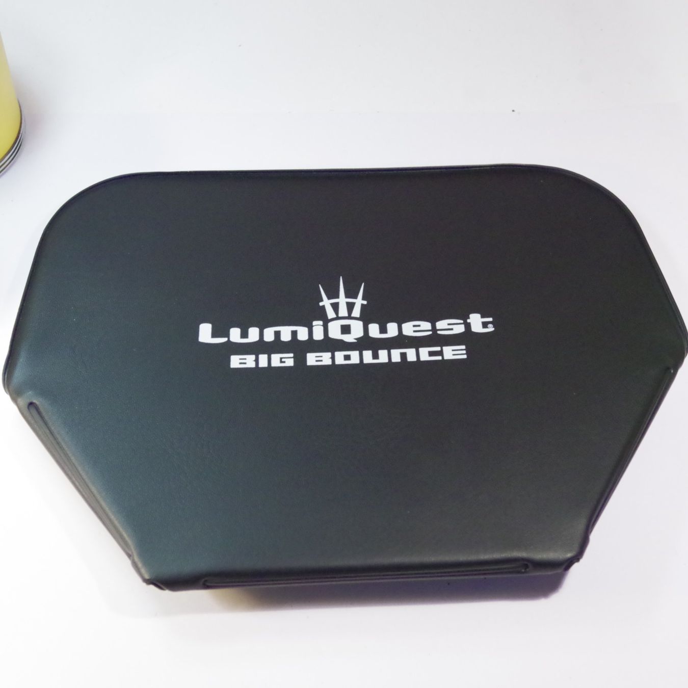 Diffusori di oli essenziali: LumiQuest Big Bounce Diffusor für Aufsteckblitz – Usato da Erlinsbach venduto da Yanny