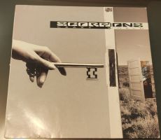 LP disco vinile 33 giri Scorpions Crazy World 