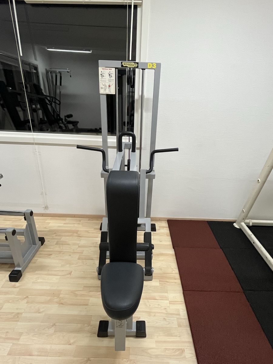 Technogym Hometrainer: Technogym Rudergerät Rücken – Usato da Hauptwil venduto da the_nbh5 1
