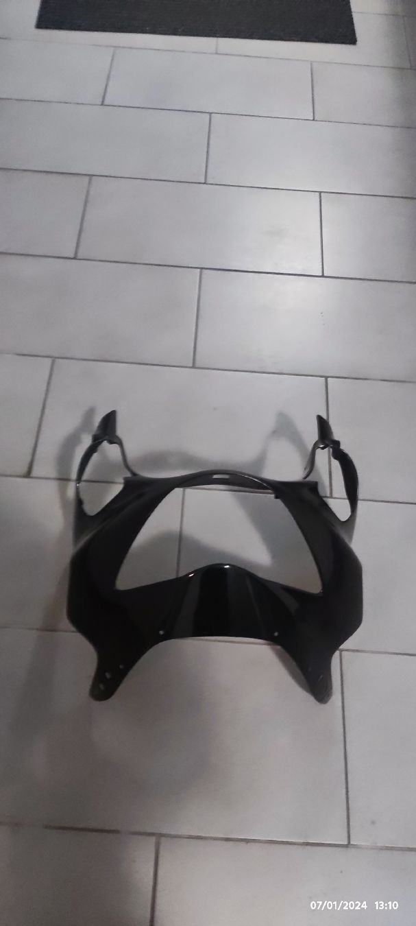 Honda Tutti i ricambio per moto: Honda CBR 600F Frontverkleidung – Usato da Gränichen venduto da 4immer