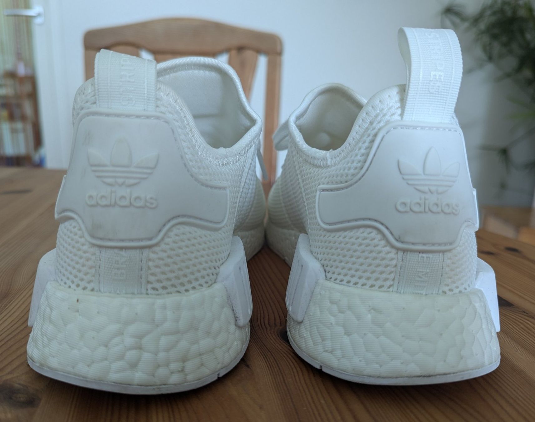 Adidas Herrenschuhe: Adidas NMD_R1 Grösse 42 – Neu und originalverpackt aus Pfäffikon ZH von Pfauwow 3