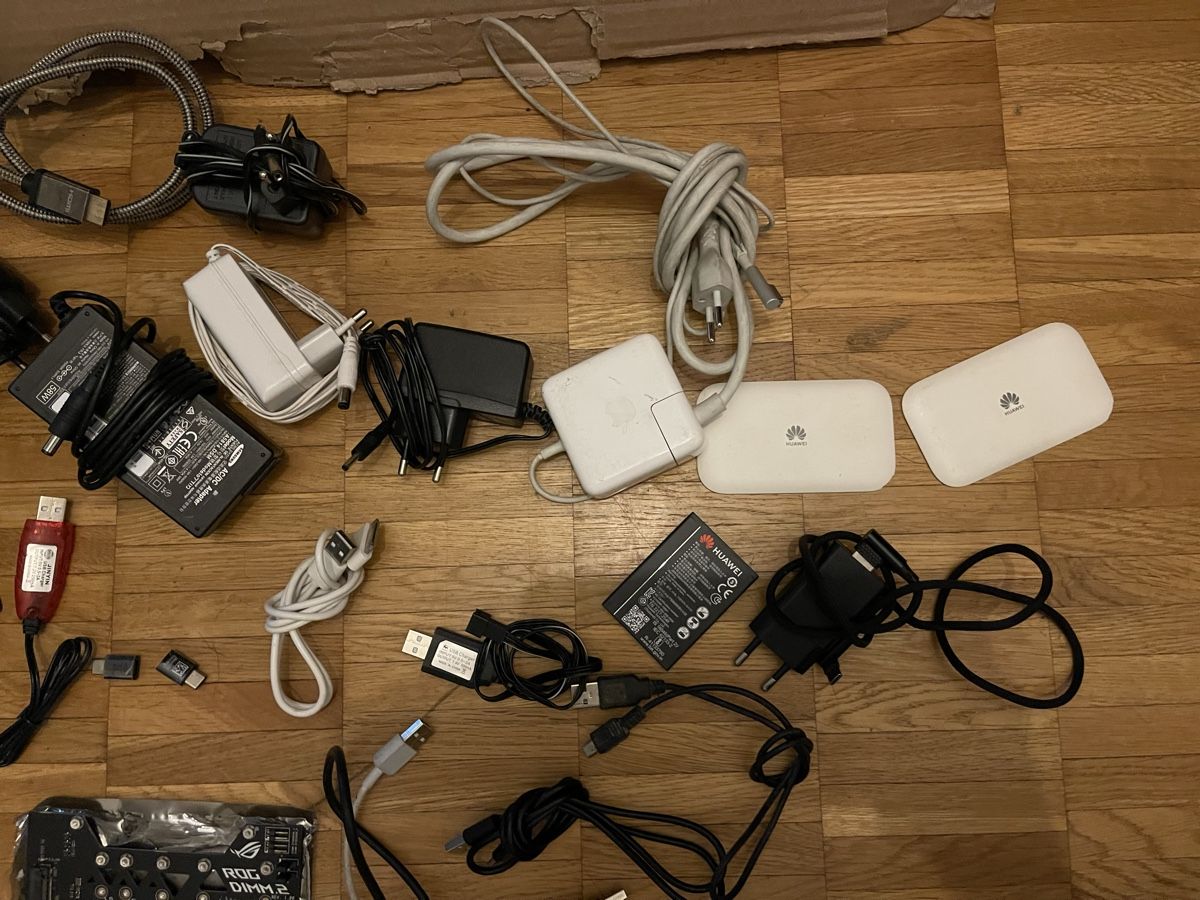 Kabel: lot Assortiment câbles, adaptateurs et chargeurs divers – Gebraucht aus Genève von Yasasa 3