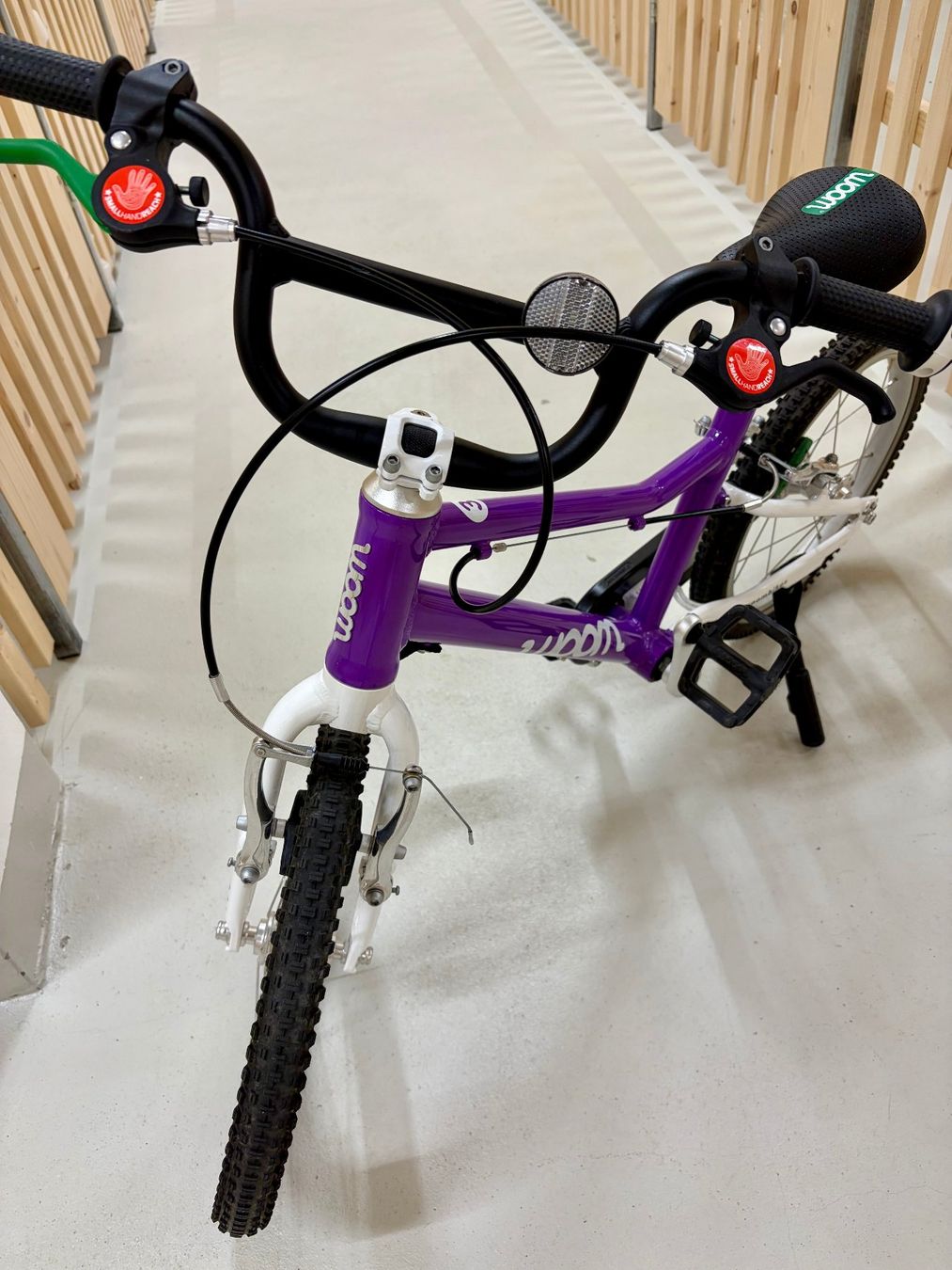 Woom Vélos: woom 3 Kinderfahrrad  Violett  CHF 350 – D'occasion à Schaffhausen par pio_5hrf 1