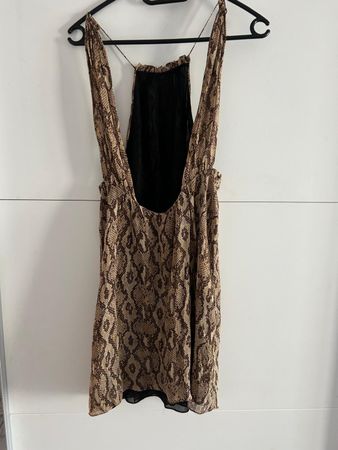 Sommerkleid Schlangenmuster von Zara Grösse S Top Zustand
