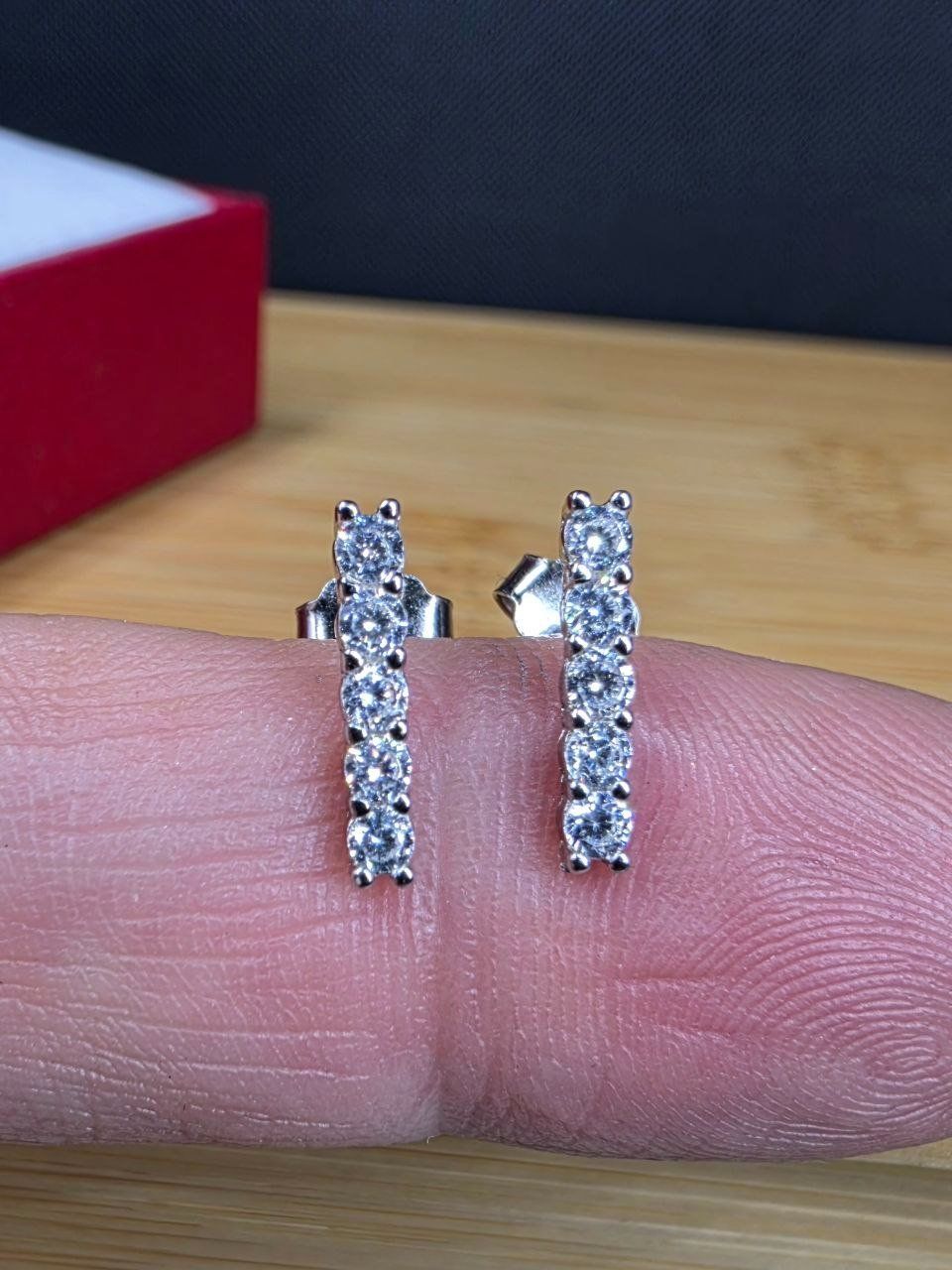 Ohrringe & -stecker: Boucles d'oreille argent avec zircons – Neu und originalverpackt aus Reconvilier von MARCLAT 2