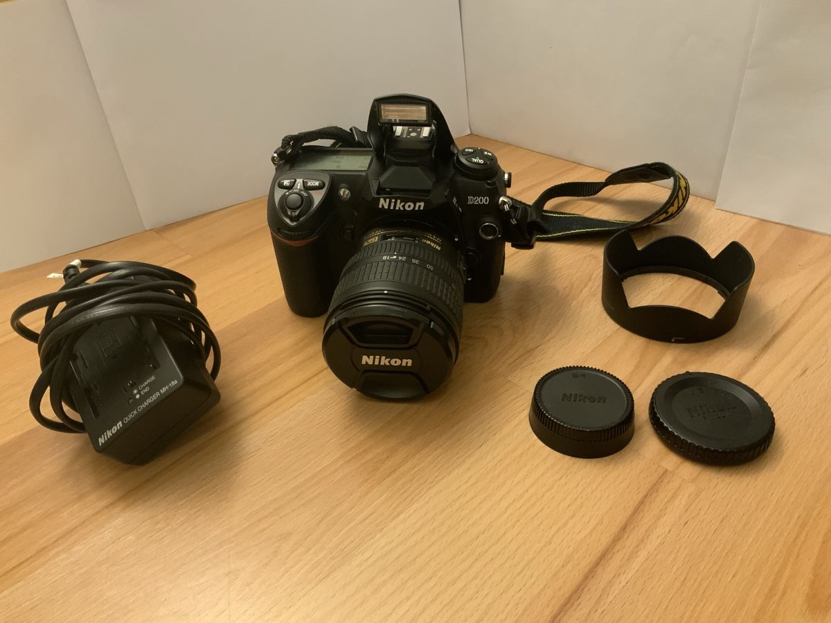 Nikon Fotocamera: Nikon D200 + Objektiv + Zubehör – Usato da Bettlach venduto da valishop 5