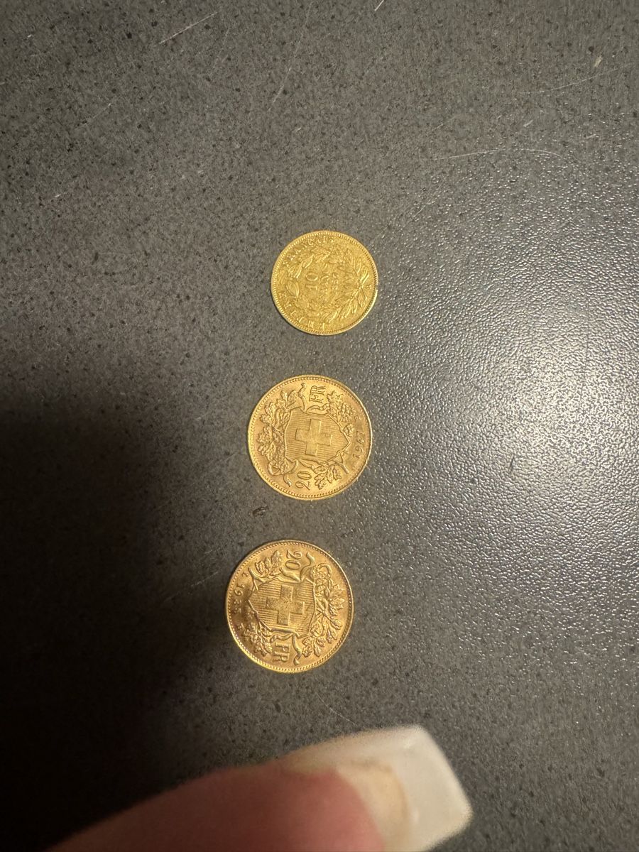 Toutes les monnaies: 2 vrenelis et une pièce Napoléon (trois pièces) – D'occasion à Plan-les-Ouates par plo_2k5y 1