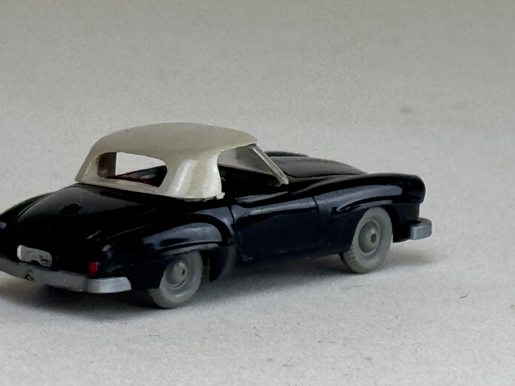 Wiking Modellautos: Mercedes 190 Cabrio schwarz – Gebraucht aus Elm von Wikmtz 1