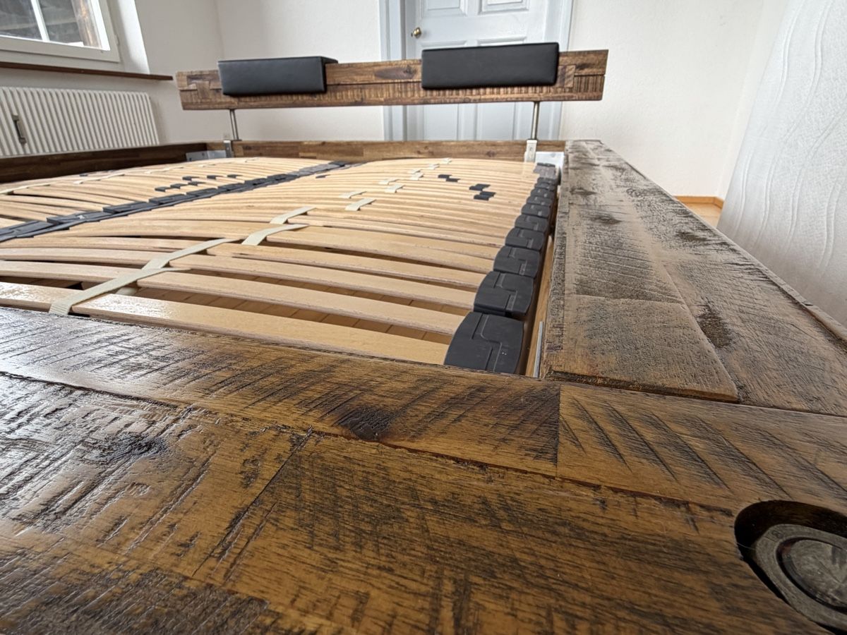Hasena Letti: Holzbett Eiche – Usato da Oberhofen Thun'see venduto da Santschis 3