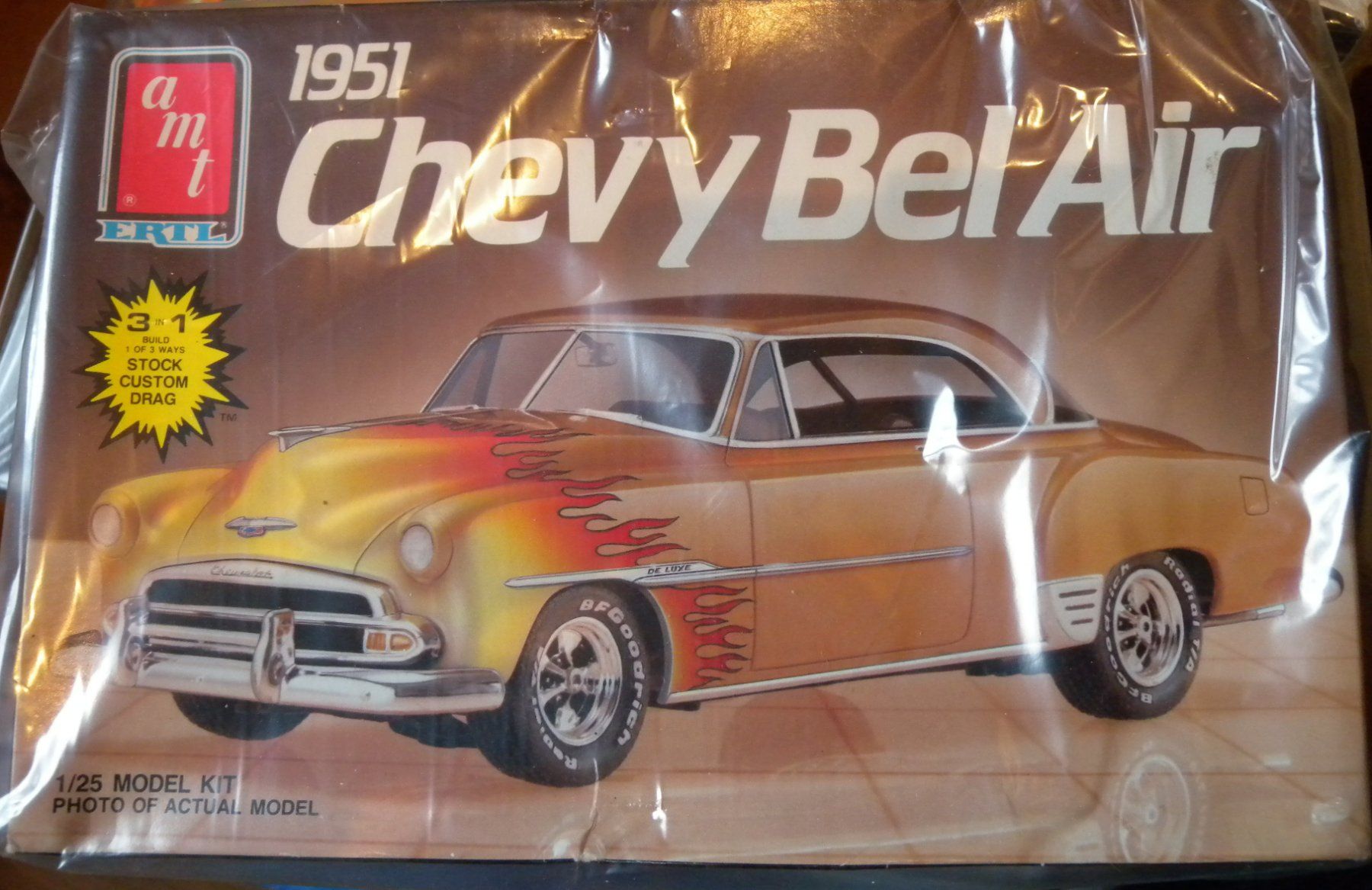 AMT/ERTL Modellautos: AMT 1951 Chevy Bel Air Modellbausatz – Neu und originalverpackt aus Hauenstein von Danbach