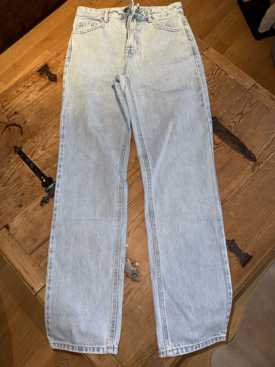 Jeans: STR Jeans hellblau Gr. 36 – Gebraucht aus Mauren von ducducturi