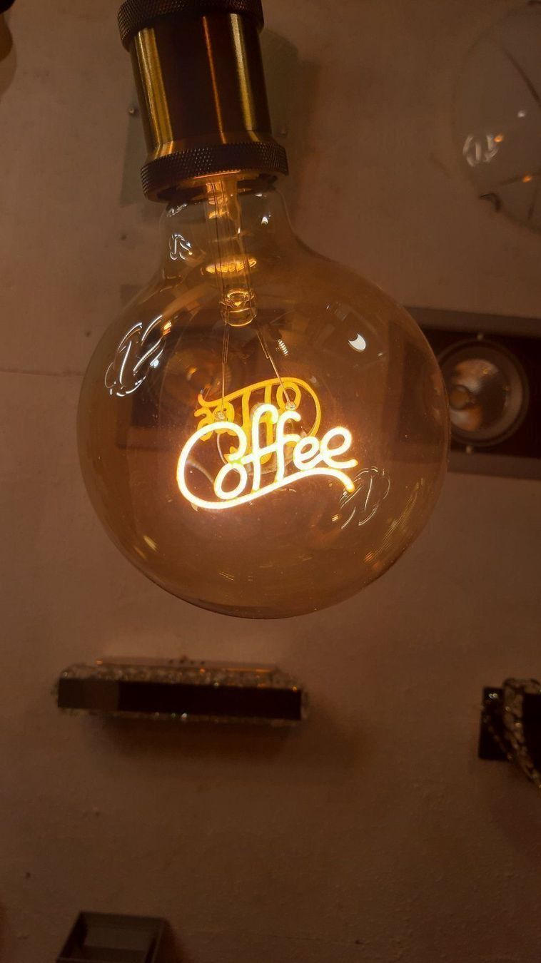 Lampade: FILAMENT GLÜHBIRNE MIT EINSCHRIFT COFFEE – Nuovo e nell'imballaggio originale da Lachen SZ venduto da ANDDUS-MASSLIGHT 1