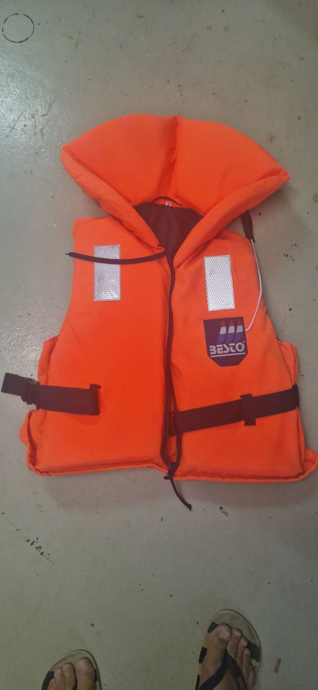 Gilets de sauvetage: Rettungsweste 60-70 kg – Neuf avec emballage d'origine à Volketswil par paulr2804