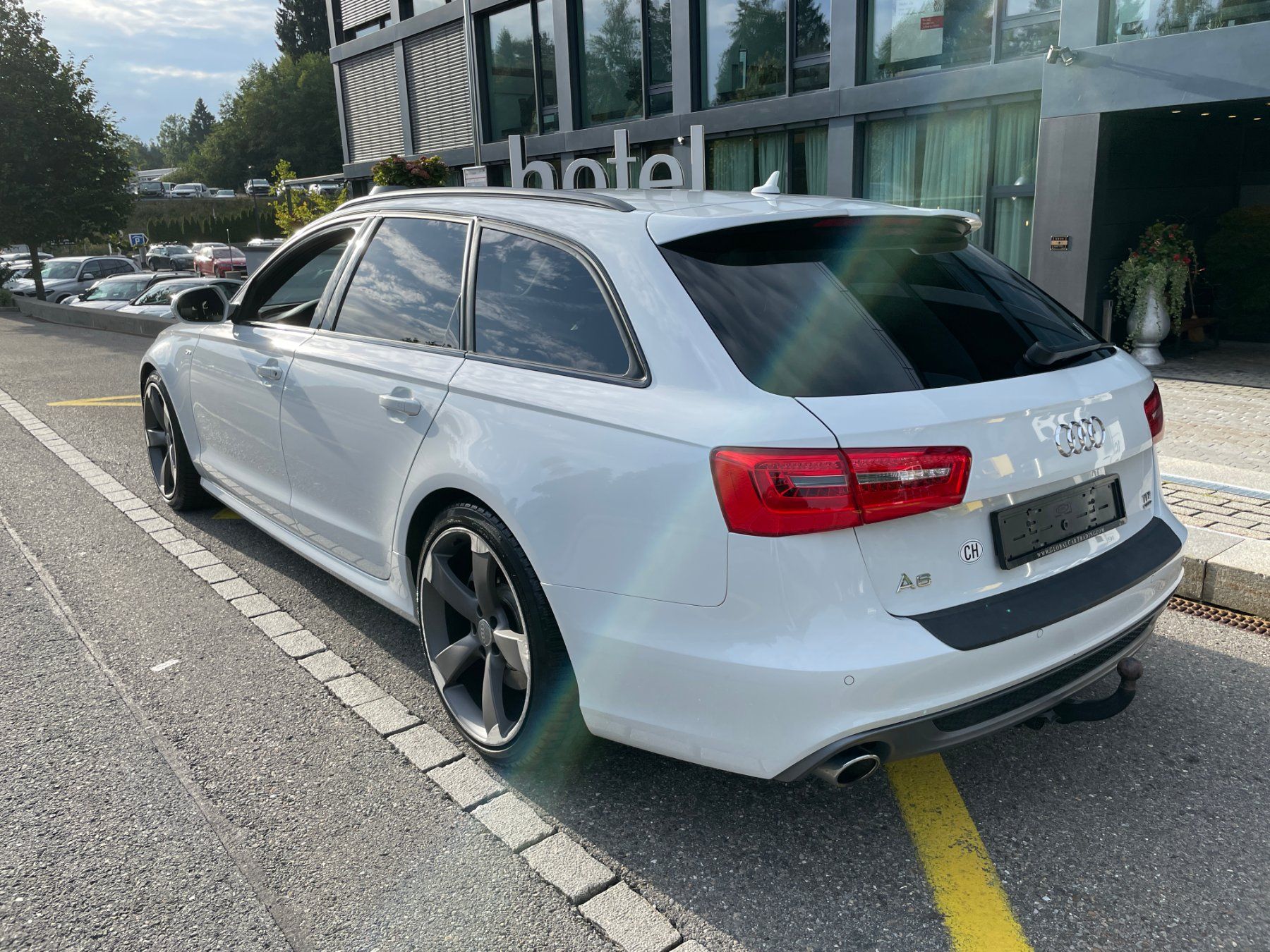Audi Automobili: AUDI A6 Avant 3.0 BiTDI V6 quattro tiptronic – Usato da Schindellegi venduto da GCT_AG_Autos 2