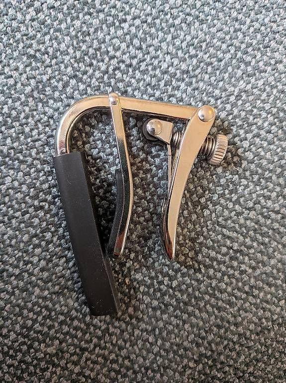 Instruments de musique: Kapodaster Shubb Capo C1 – D'occasion à Bern par nisnibelle
