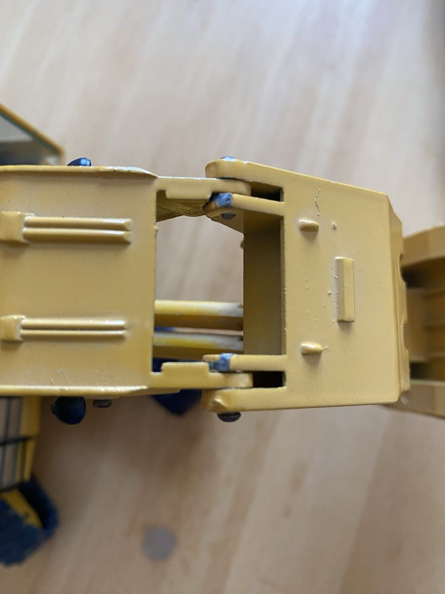 Liebherr Kit di modellismo & Modellini statici: Modell Liebherr 991 Raupenbagger – Usato da Arch venduto da UrsusC46 4