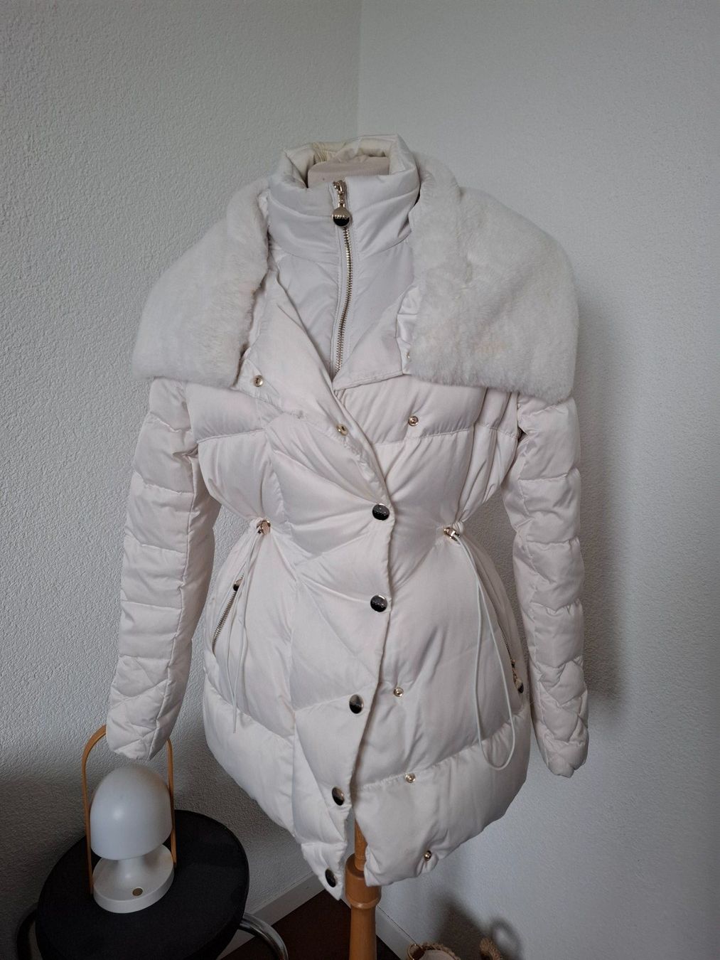 Liu Jo Giacche: Liu Jo, Winterjacke, beige, Gr. S – Nuovo (secondo la descrizione) da Ipsach venduto da Tapsi2 2