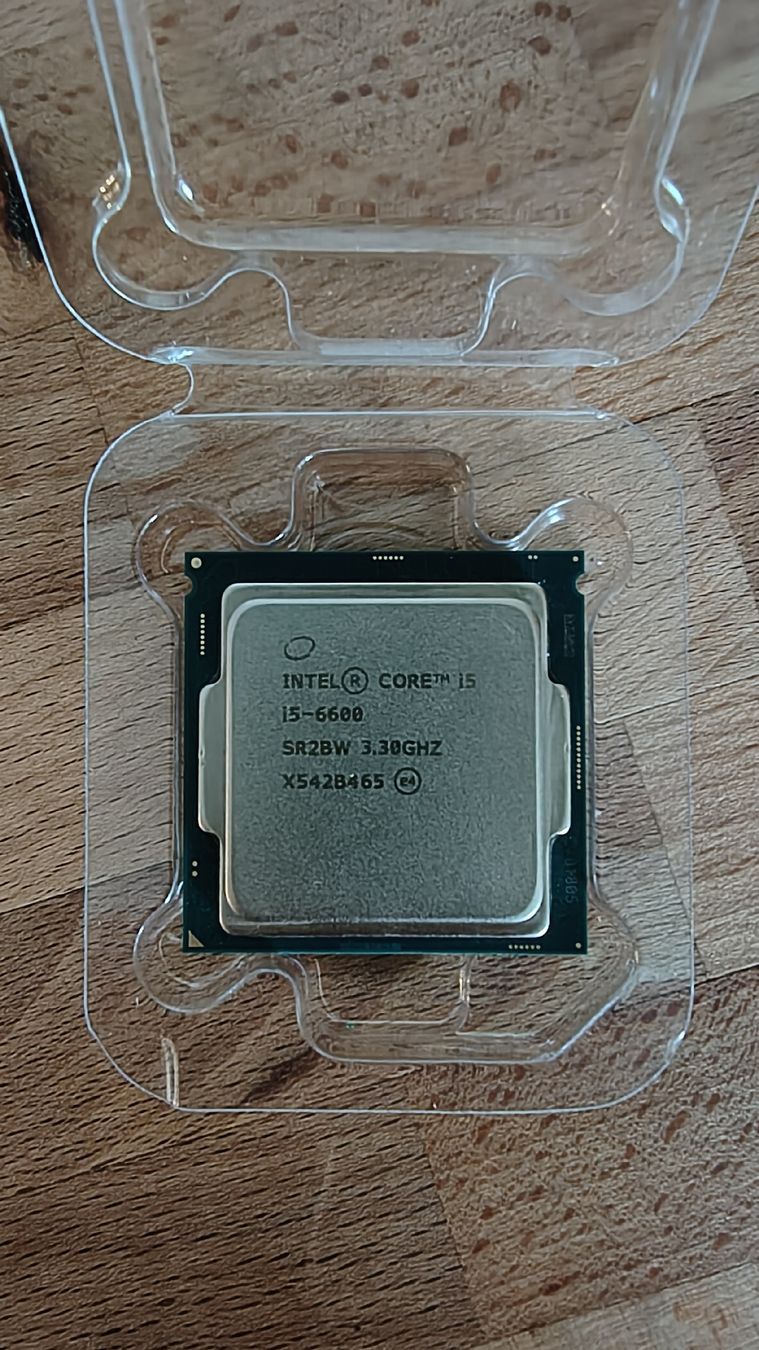 Intel PCs: CPU Intel I5-6600 – Gebraucht aus Nidau von Lorzipackna