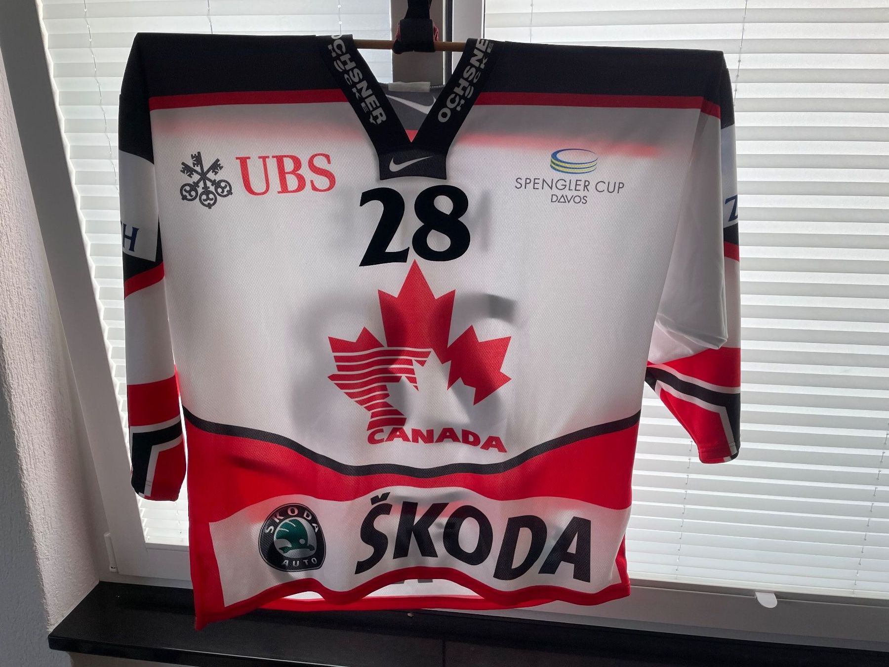 Leibchen & Hosen: Eishockey Trikot – Gebraucht aus Hünenberg von bahnsidi 1
