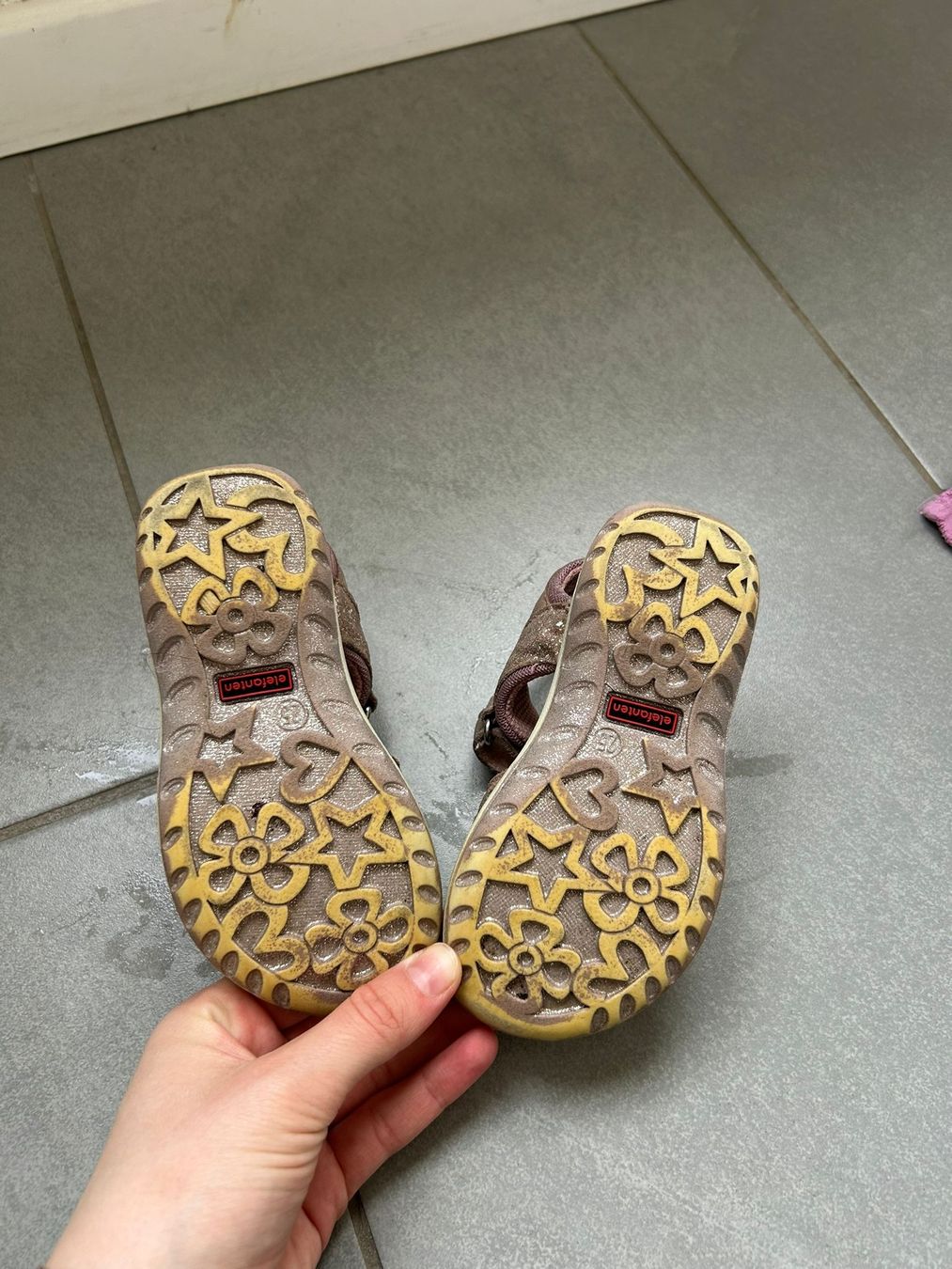 Elefanten Scarpe per ragazzi: Kinder Sandalen, Grösse 25 – Usato da Vordemwald venduto da worshipperin 2