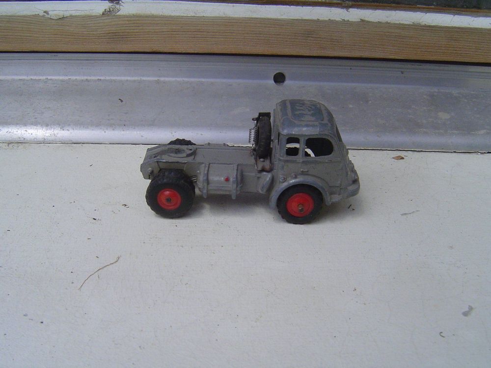 CRANE TRACTEUR ROUTIER RENAULT GRUE FAINEANT CIJ ORIGINAL old