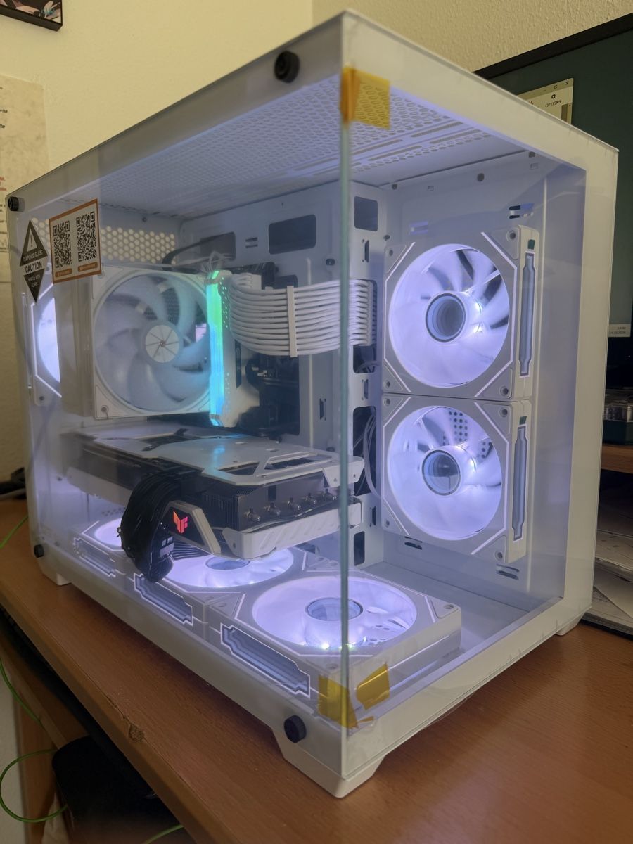 PCs: Pc Gamer blanc – D'occasion à Biel/Bienne par t_a13x