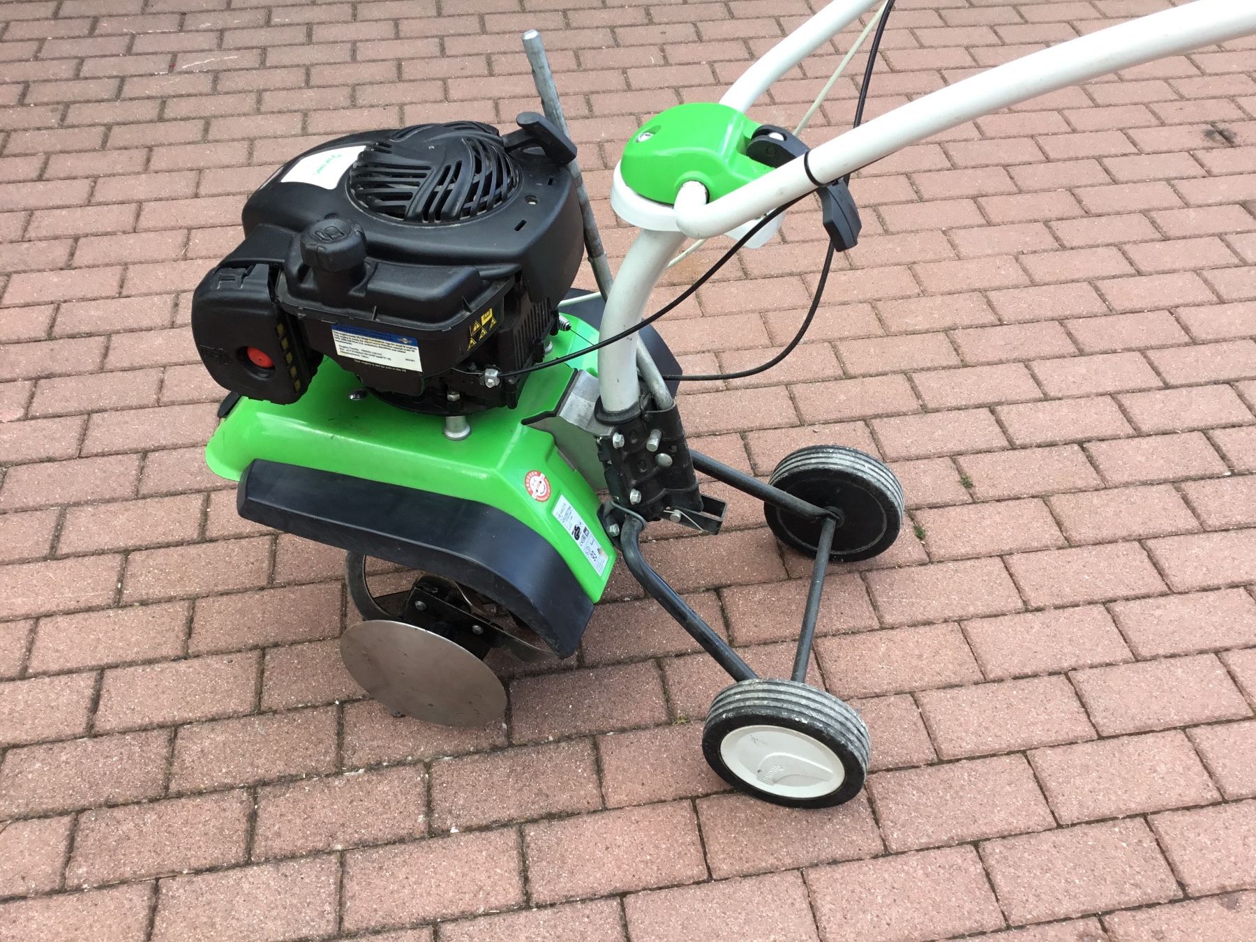 Toutes les machines: Gartenkacke – D'occasion à Oberstocken par Jetsidecars