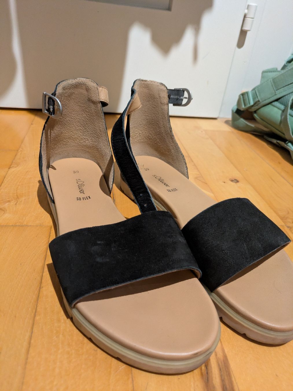S.Oliver Damenschuhe: s. Oliver Sandaletten – Gebraucht aus Wädenswil von mon_5cn9