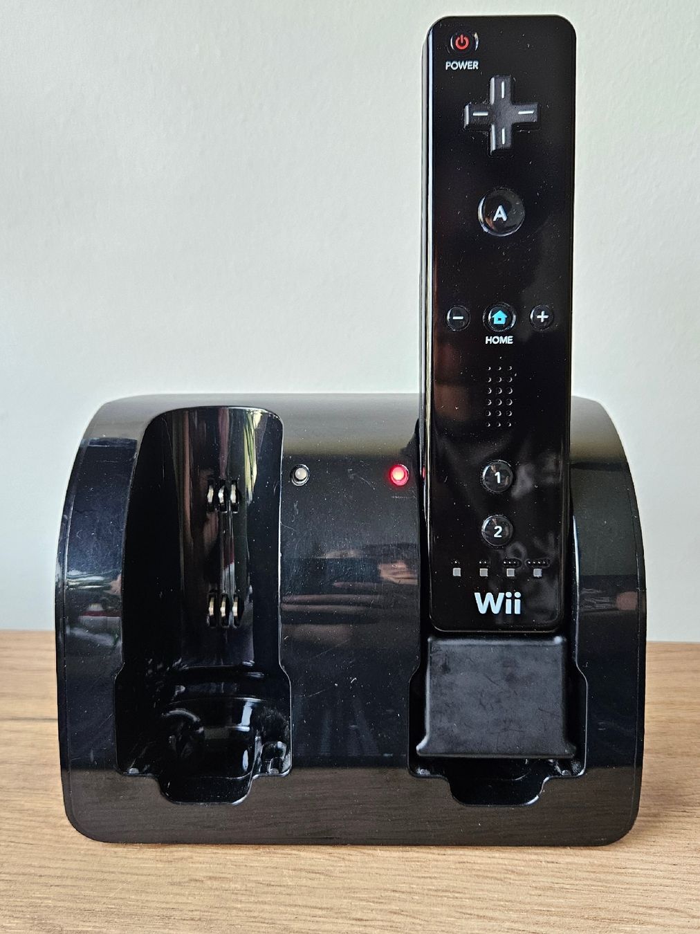Adapter & Kabel: Batteries & station de charge Wiimote – Gebraucht aus Lausanne von enz_cxw7 1