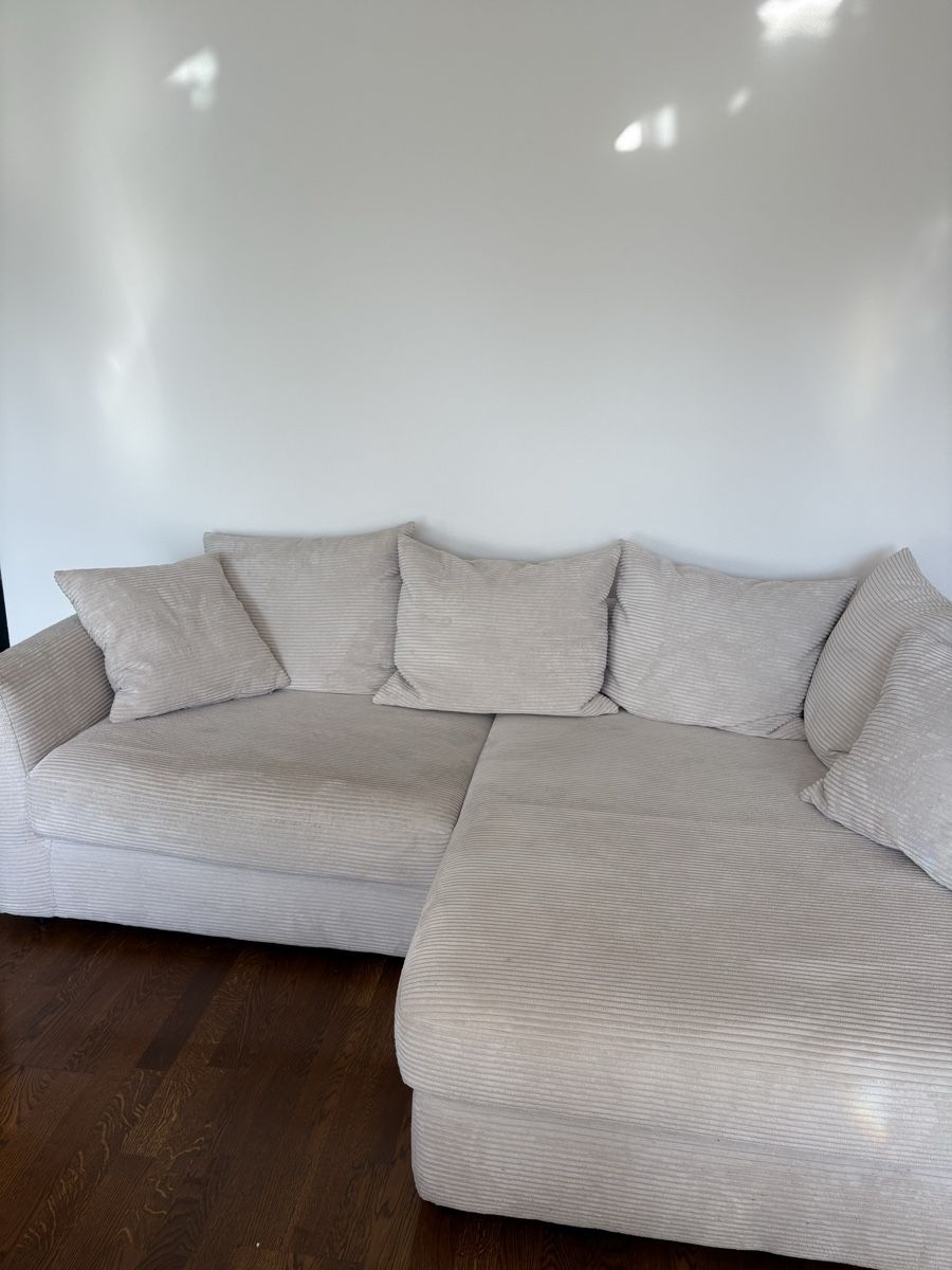 Sofas: Traumhaftes Eck-Cord-Sofa Hell – Gebraucht aus Schliern b. Köniz von jenniferleanda 2