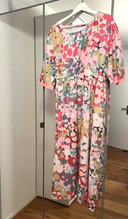 Sommerkleid Gr. 38 luftig, angenehm zu tragen