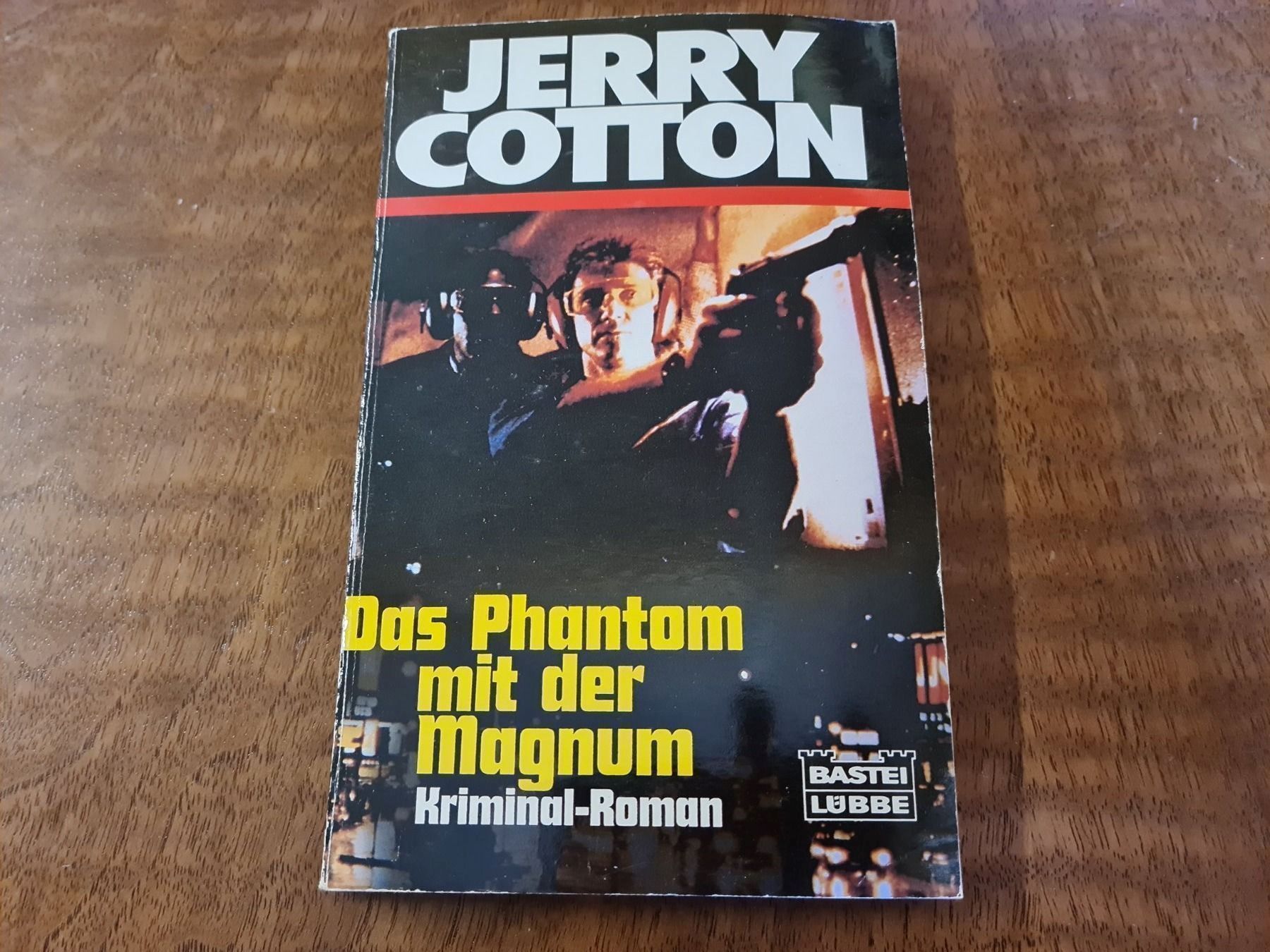Libri: Das Phantom mit der Magnum – Usato da Erstfeld venduto da Mario_boe0