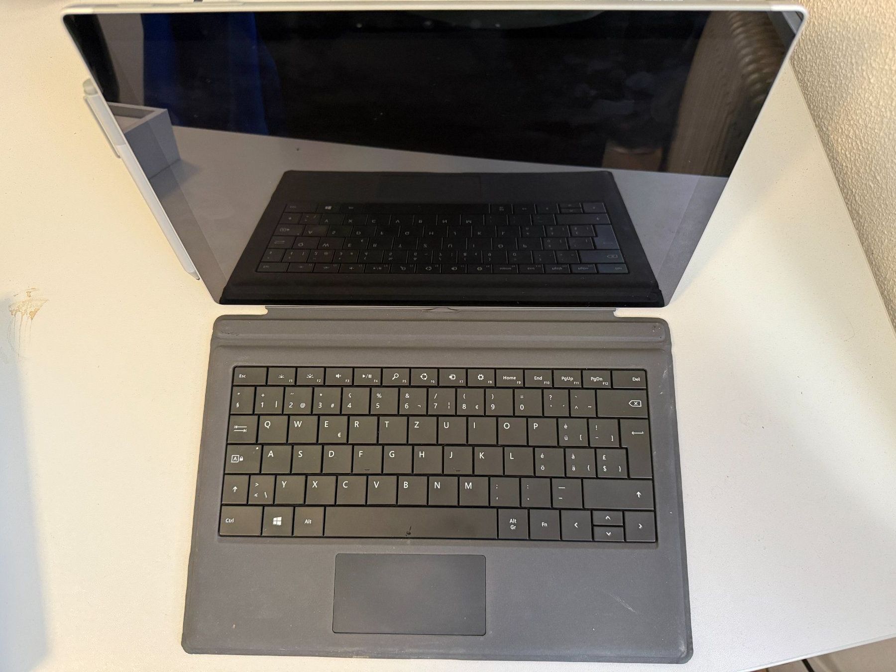 Microsoft Notebooks: Microsoft Surface Pro 7 (2-in-1 Tablet / Laptop) – Gebraucht aus Arch von sicos79 1