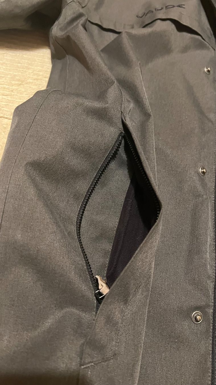 Vaude Giacche: Wunderschöne Jacke von Vaude Gr. M – Usato da Endingen venduto da chocosweet 3