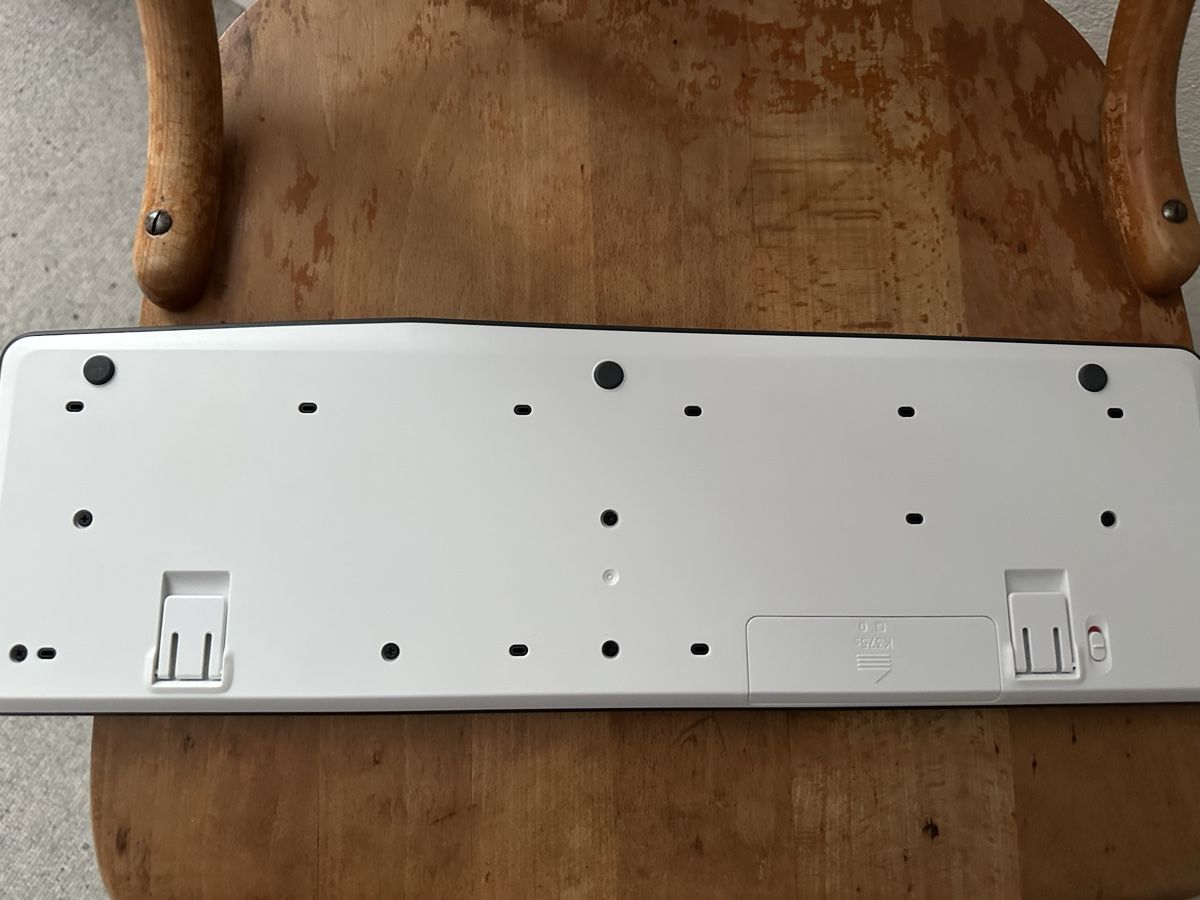 Logitech Tastiere: Logitech Tastatur neuwertig – Nuovo (secondo la descrizione) da Trüllikon venduto da angela4444 2