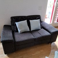 Sofa mit Salontisch
