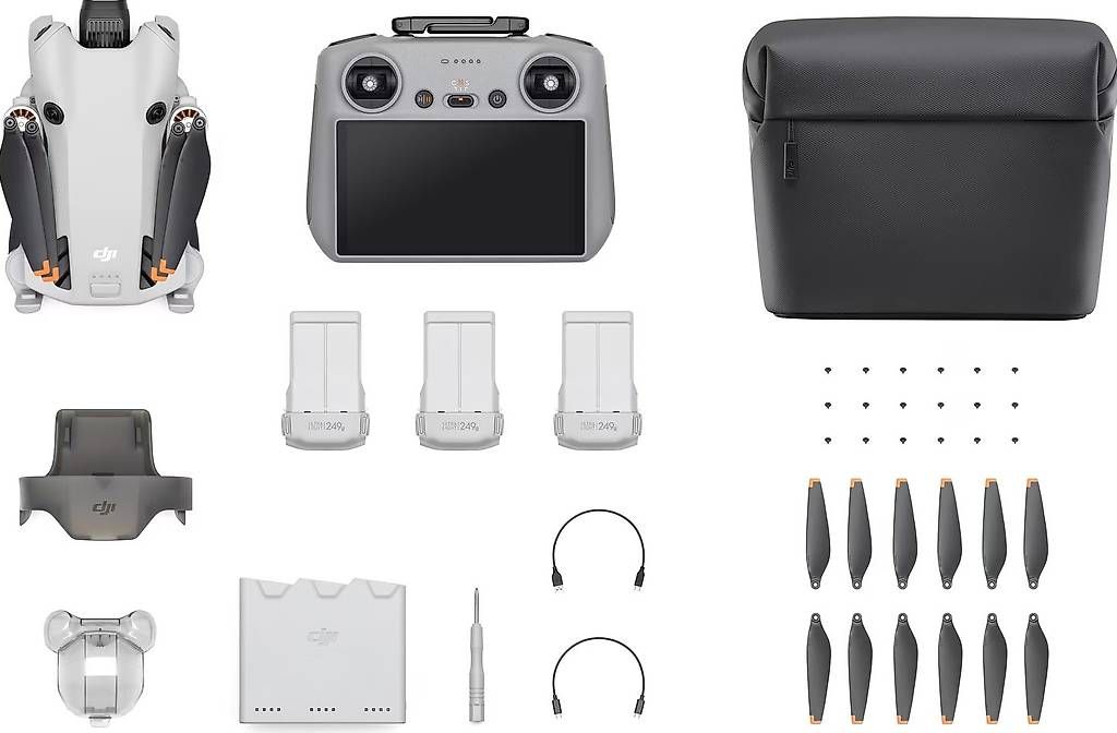RC Modellbau: DJI Mini 4 Pro Fly More Combo – Gebraucht aus Gelterkinden von ArdianDeliu03