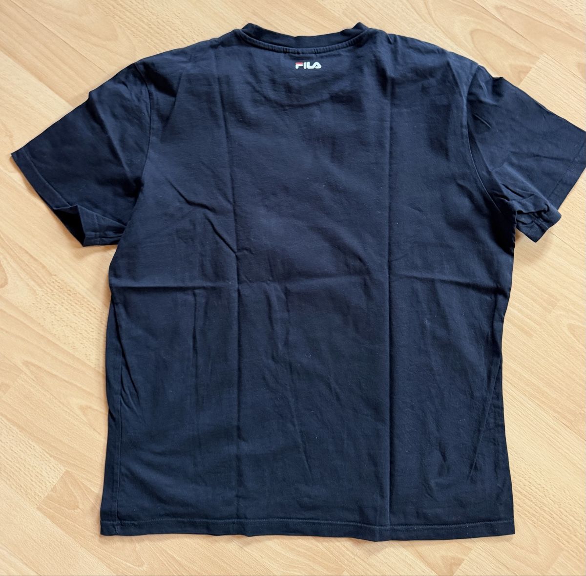 Fila T-shirt: Fila Tshirt Grösse L – Nuovo (secondo la descrizione) da Bättwil venduto da a.annikaa 1